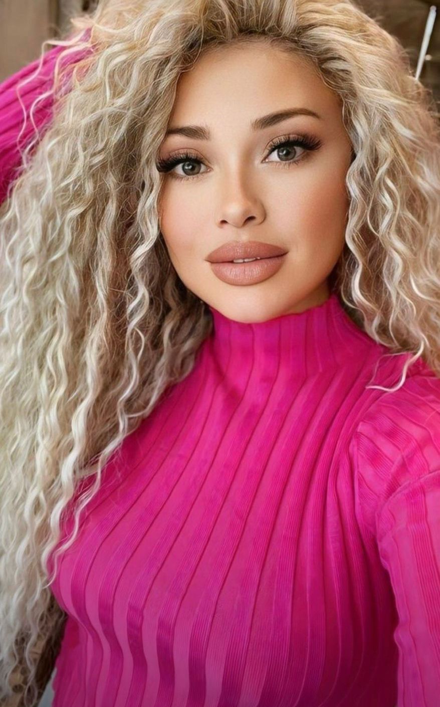 Curly Premium