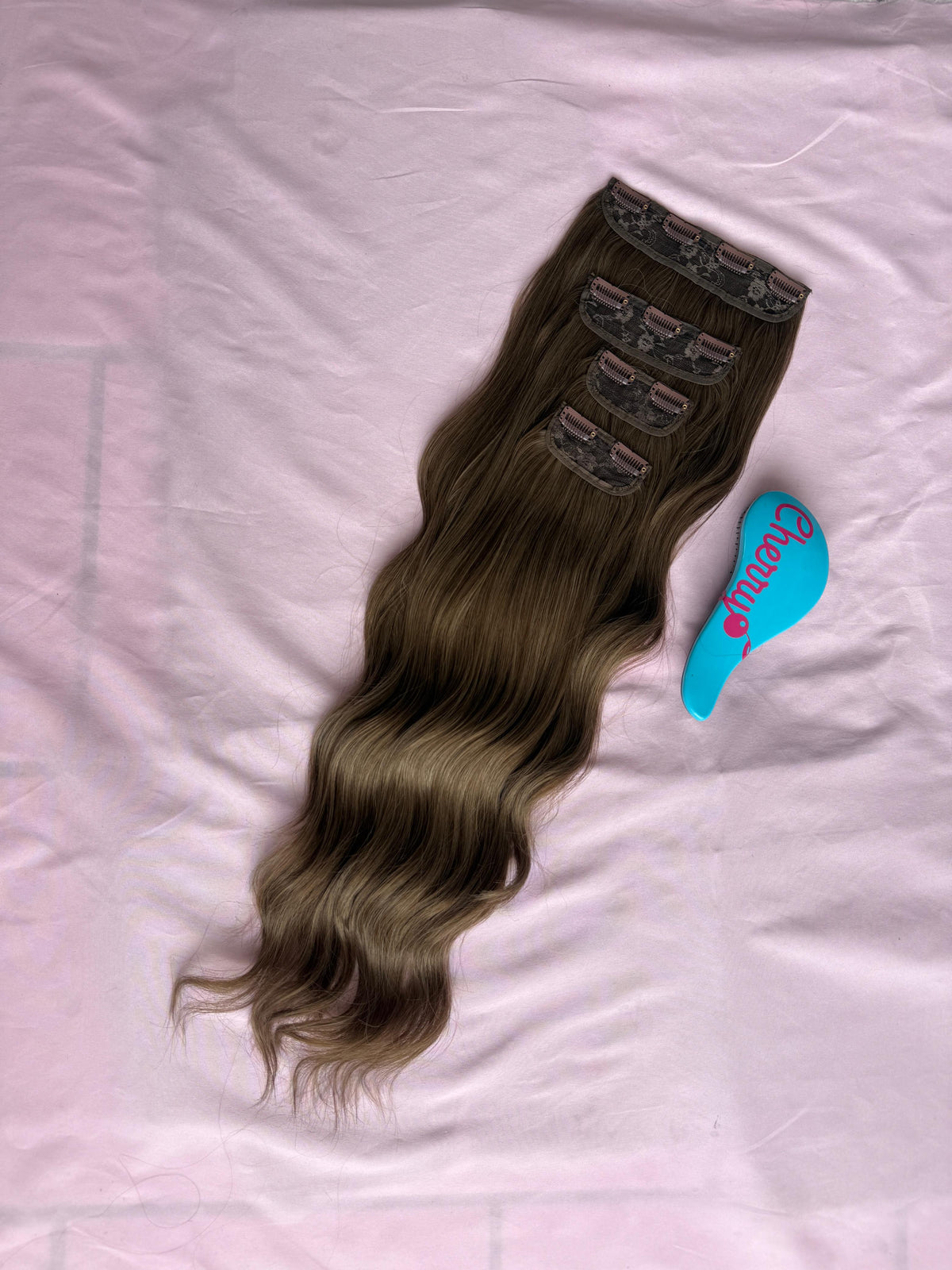 Extensión ondulada con clips