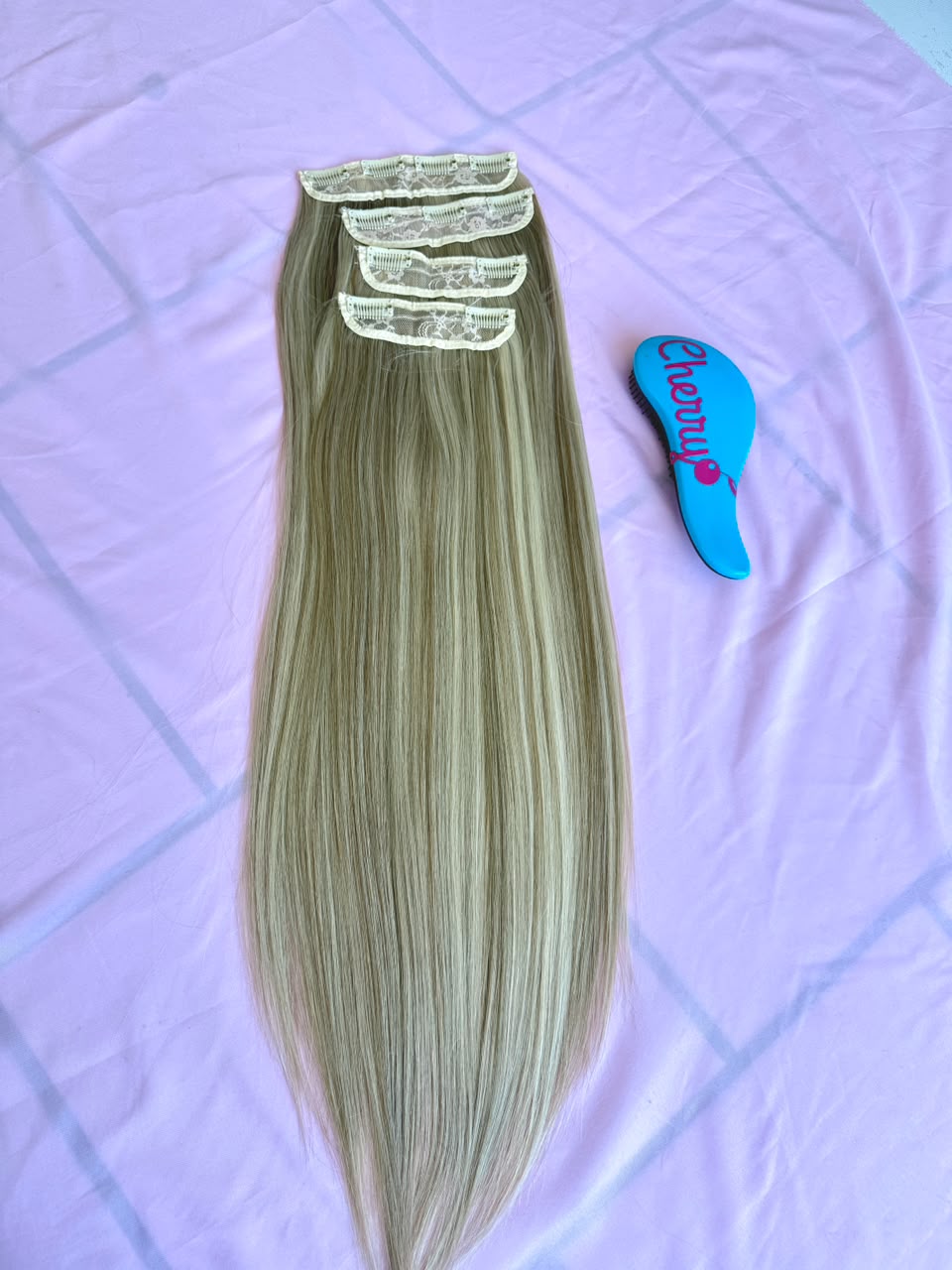 Extensión lacia con clips