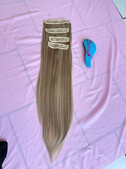 Extensión lacia con clips
